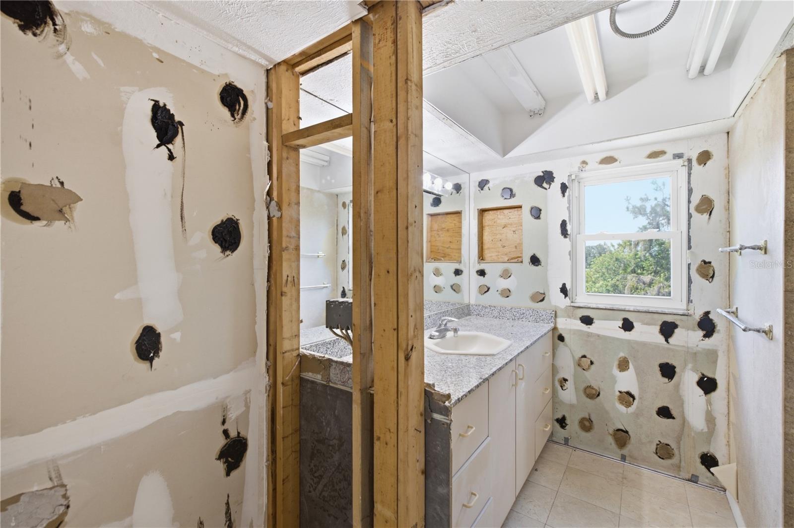 15324 BALM WIMAUMA RD — photo 38