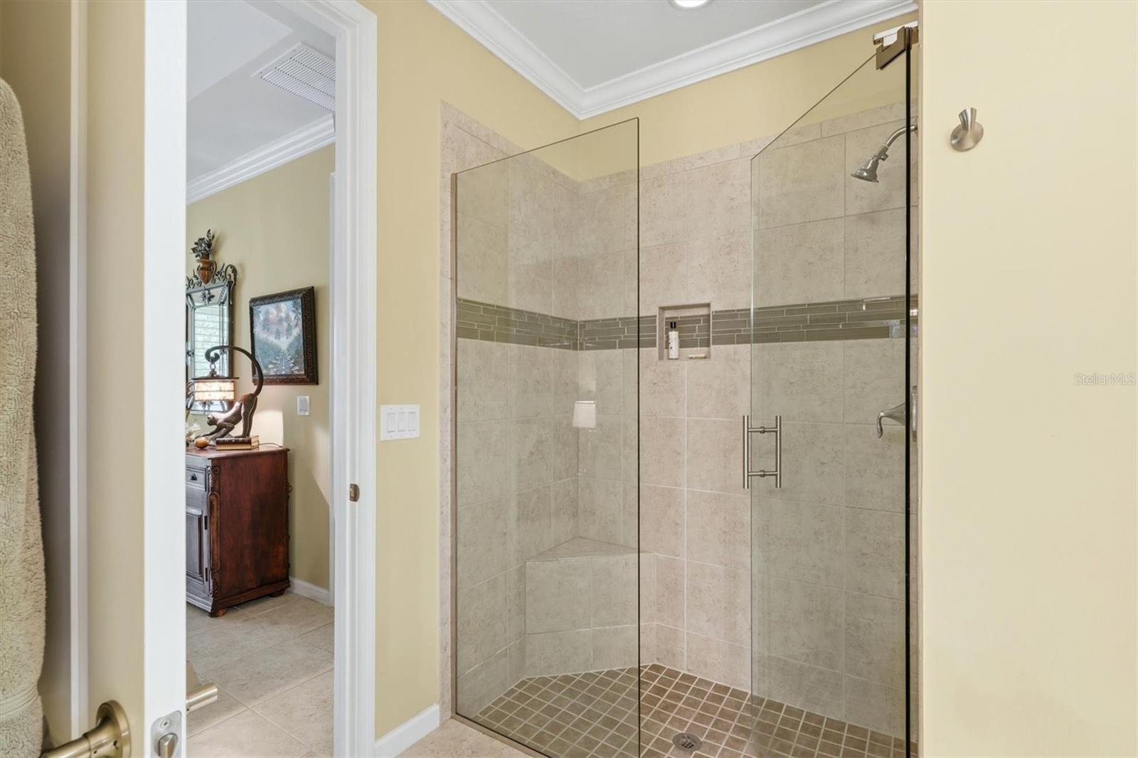 3681 DIVOT LN — photo 25