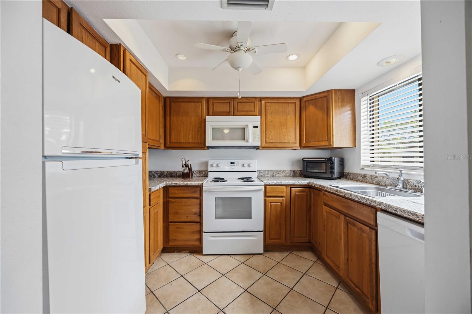 18 QUAILS RUN BLVD #18202 — photo 19