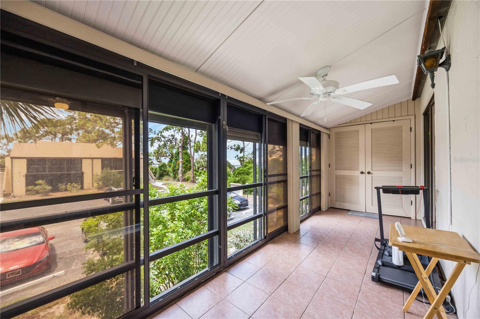 18 QUAILS RUN BLVD #18202 — photo 5