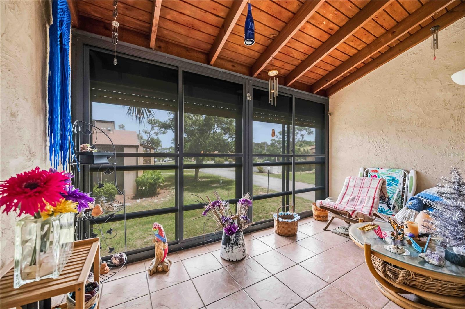 18 QUAILS RUN BLVD #18202 — photo 8