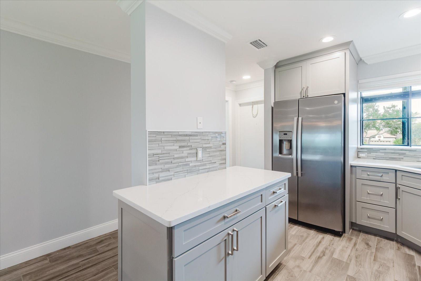 2073 SKIMMER CT W #222 — photo 8