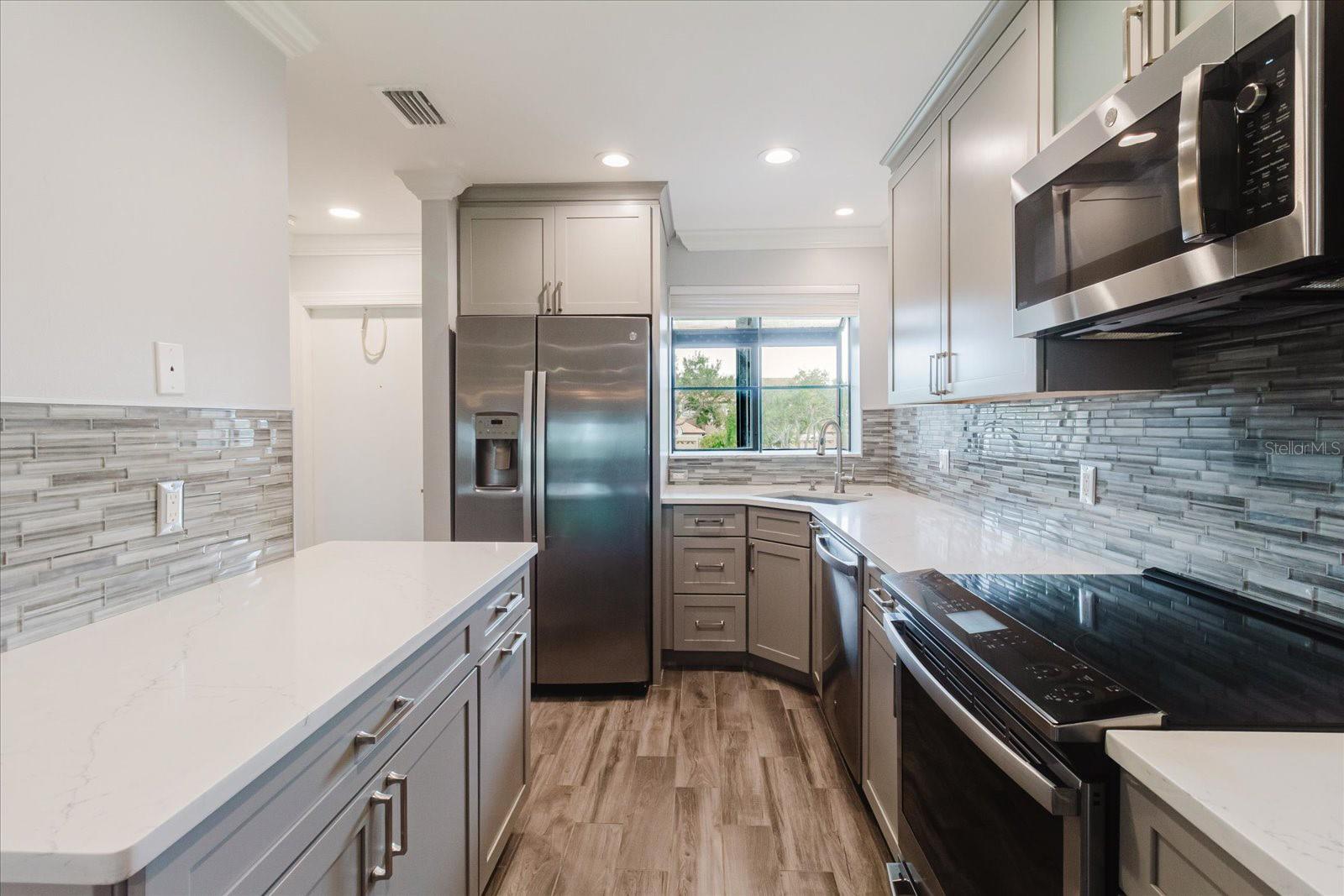 2073 SKIMMER CT W #222 — photo 10