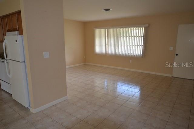612 SHAMROCK BLVD — photo 8