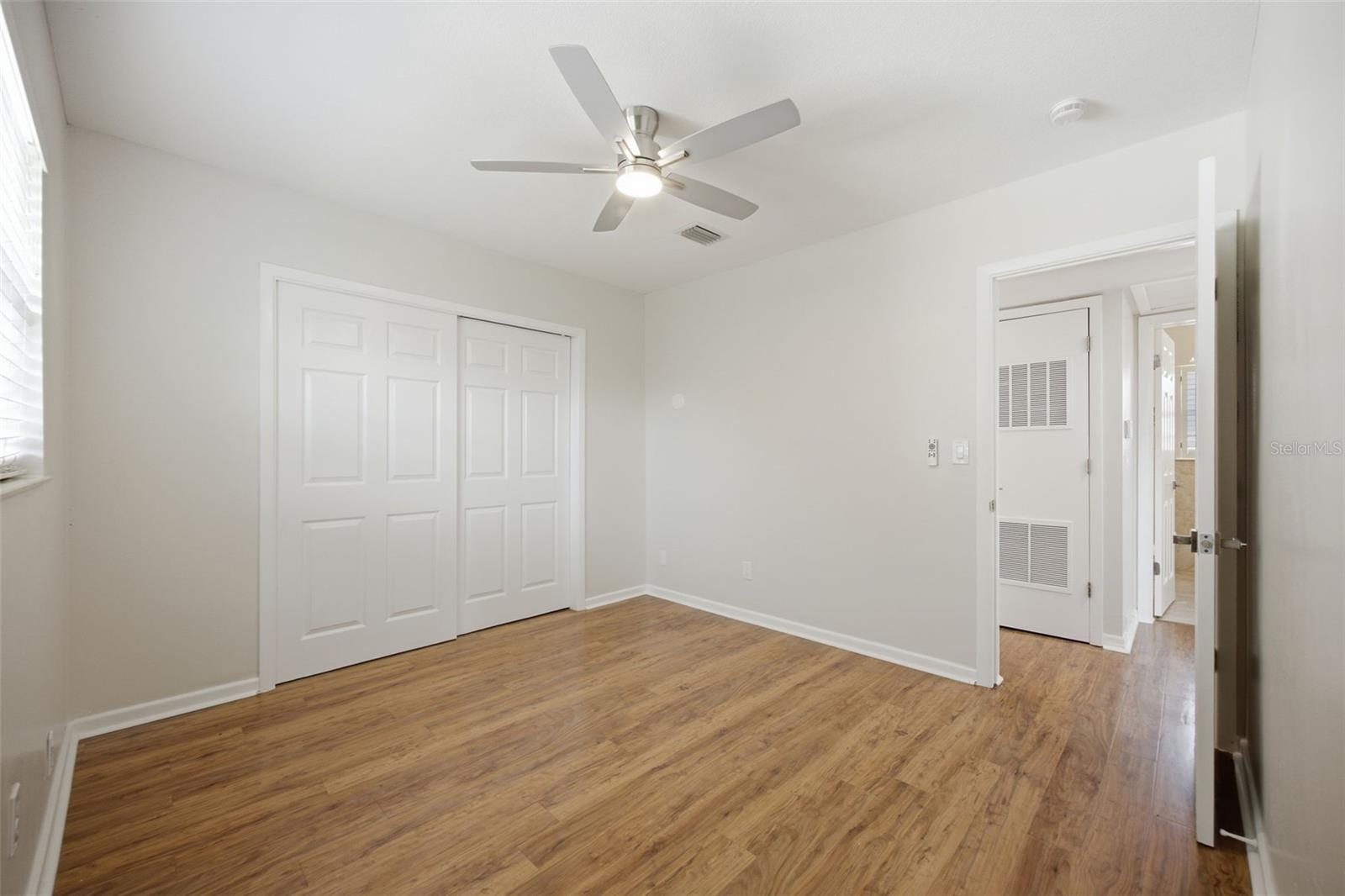 2051 MAGNOLIA DR — photo 27