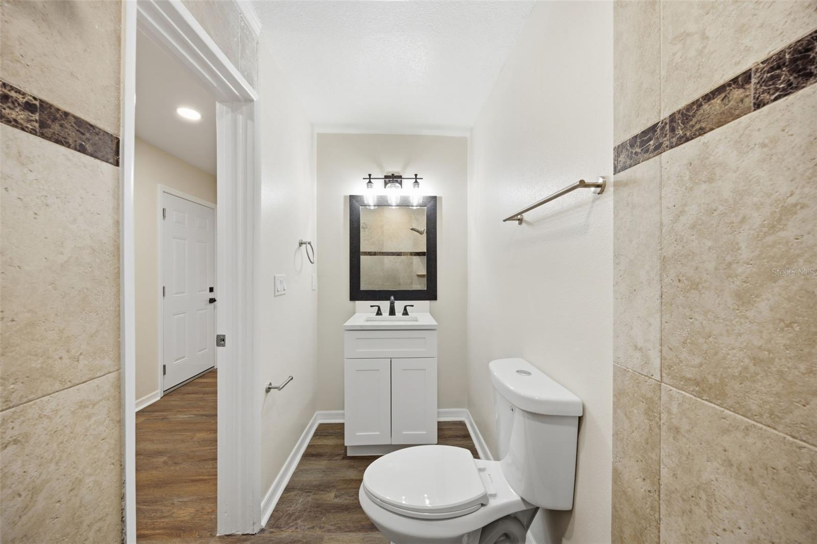 2051 MAGNOLIA DR — photo 33