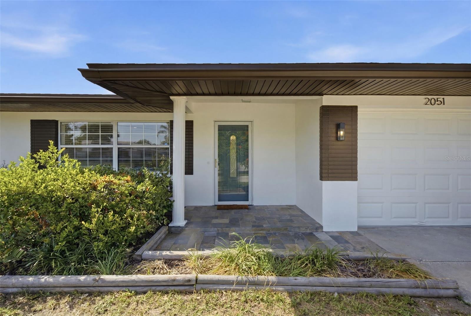 2051 MAGNOLIA DR — photo 6