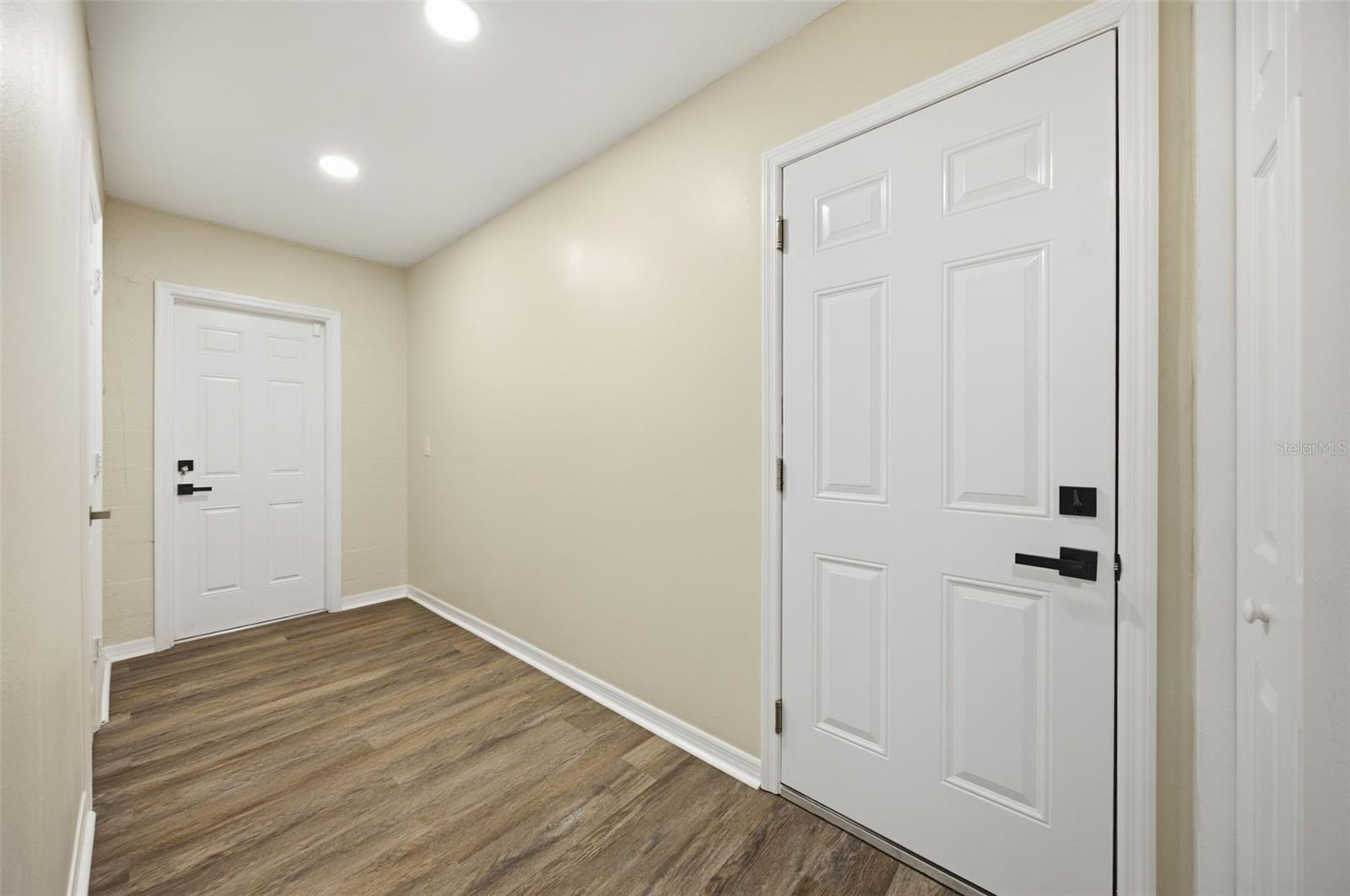 2051 MAGNOLIA DR — photo 19