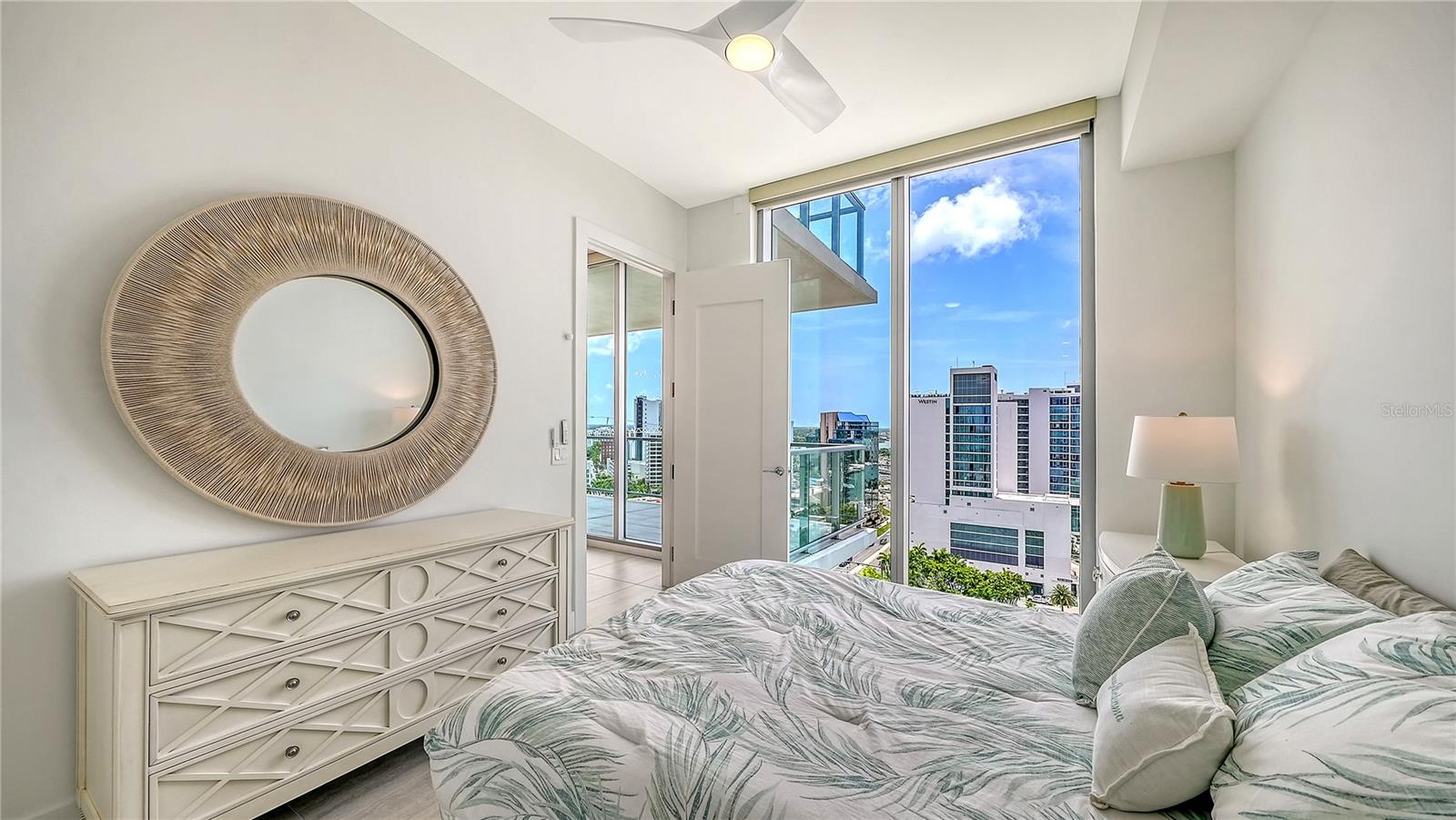 301 QUAY CMN #1507 — photo 35