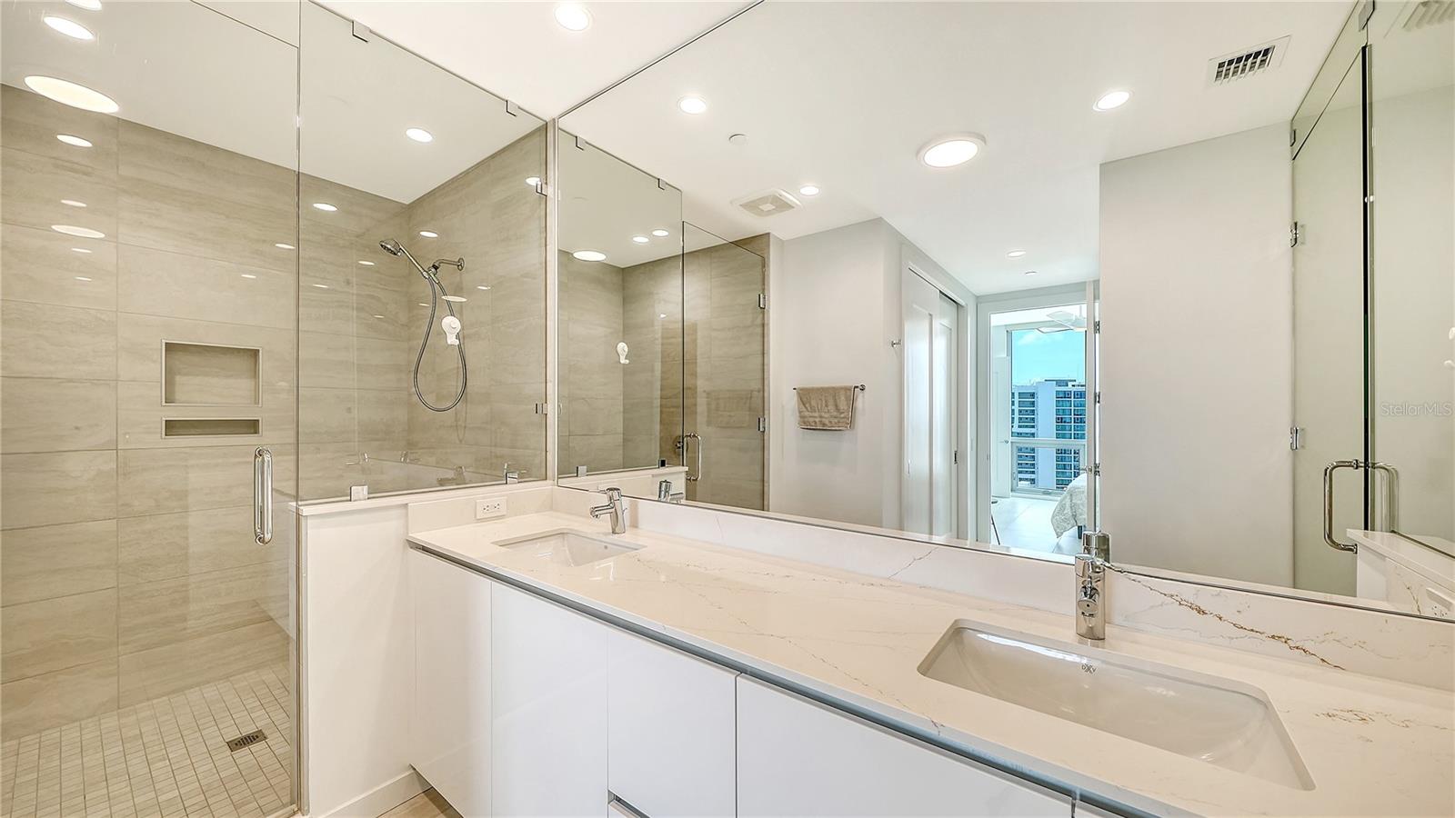 301 QUAY CMN #1507 — photo 30