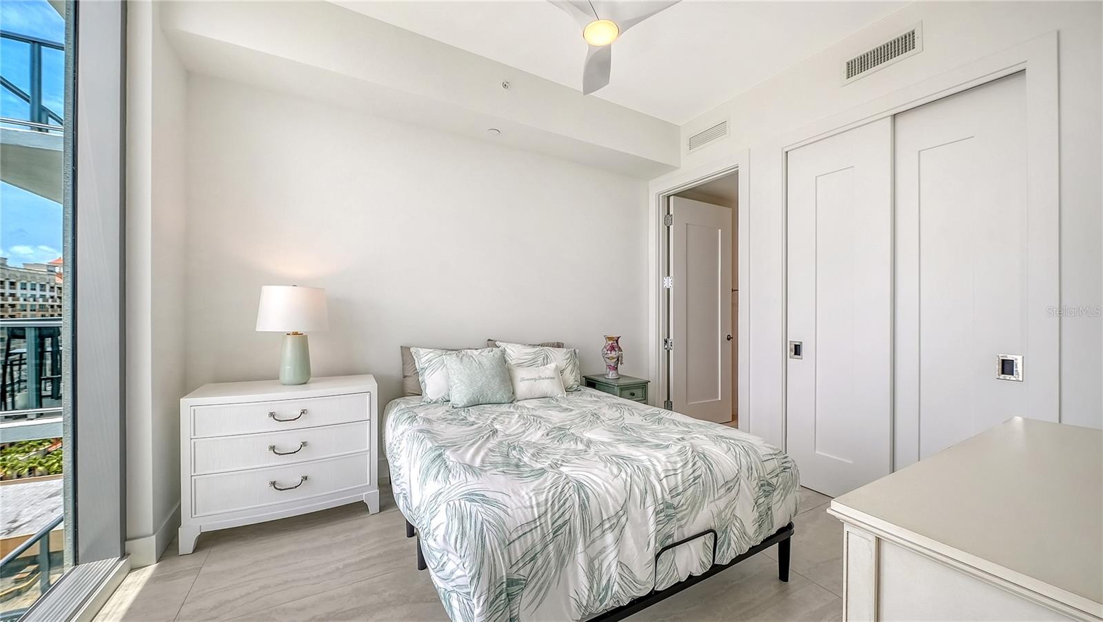 301 QUAY CMN #1507 — photo 34