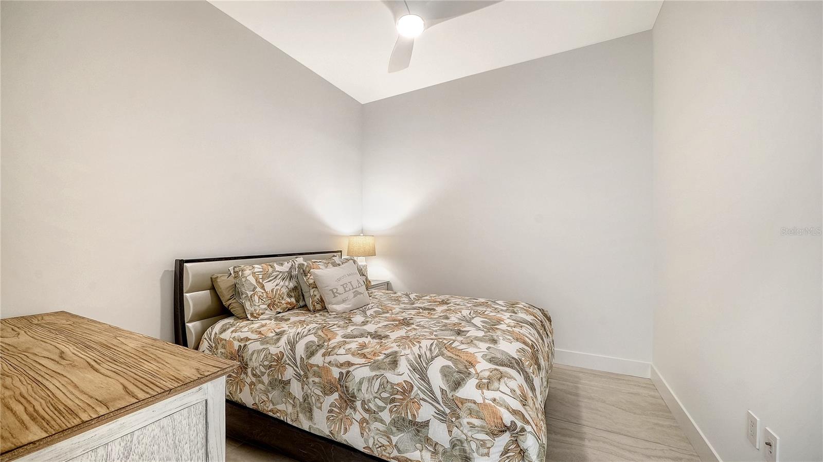 301 QUAY CMN #1507 — photo 38