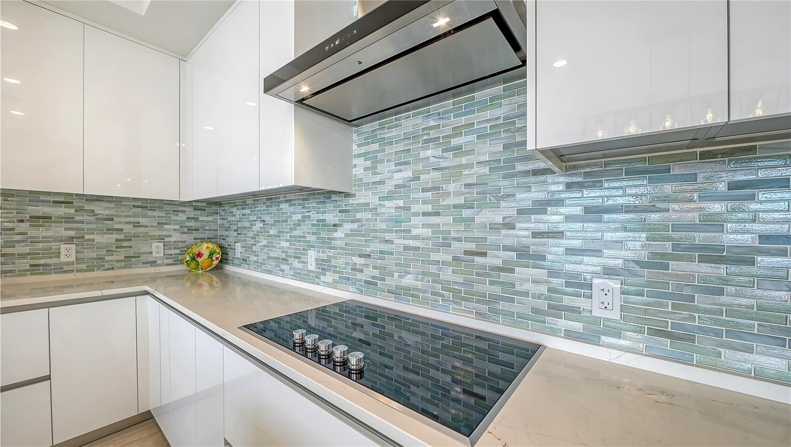 301 QUAY CMN #1507 — photo 8