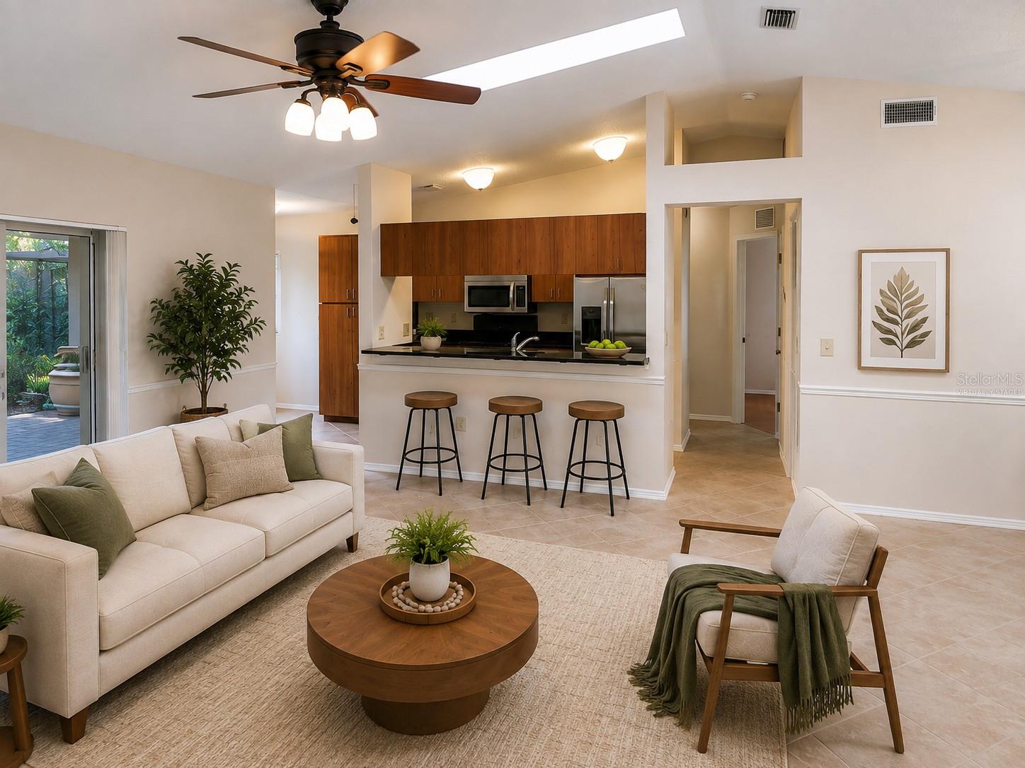 Home in SARASOTA — photo 2