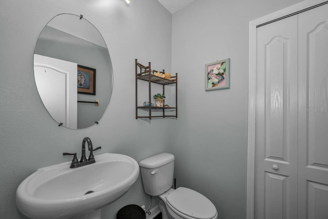 1921 HAWKS VIEW DR — photo 31