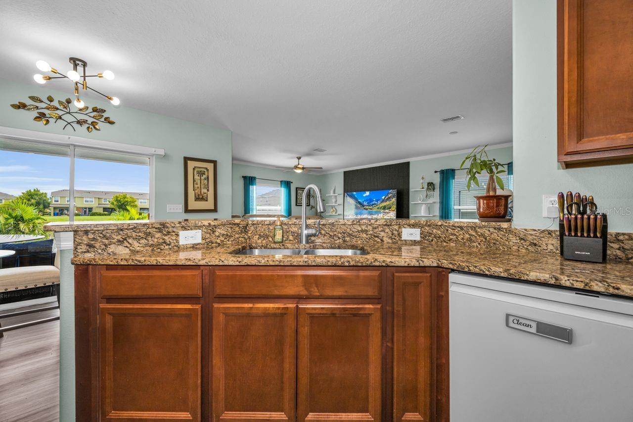 1921 HAWKS VIEW DR — photo 15