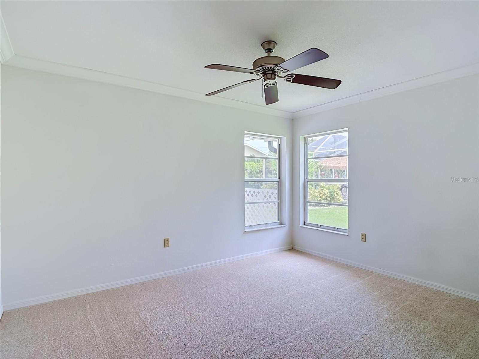 13827 WOODWARD DR — photo 26