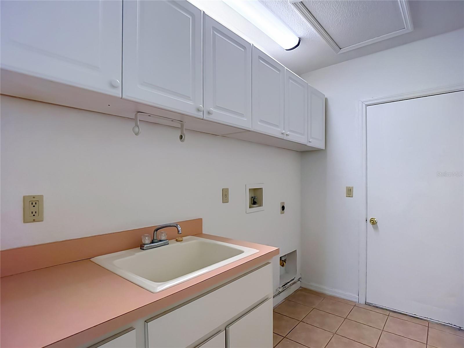 13827 WOODWARD DR — photo 51