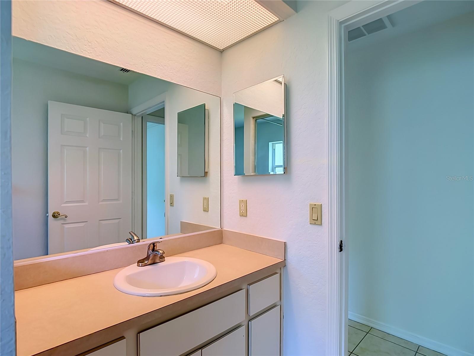13827 WOODWARD DR — photo 39