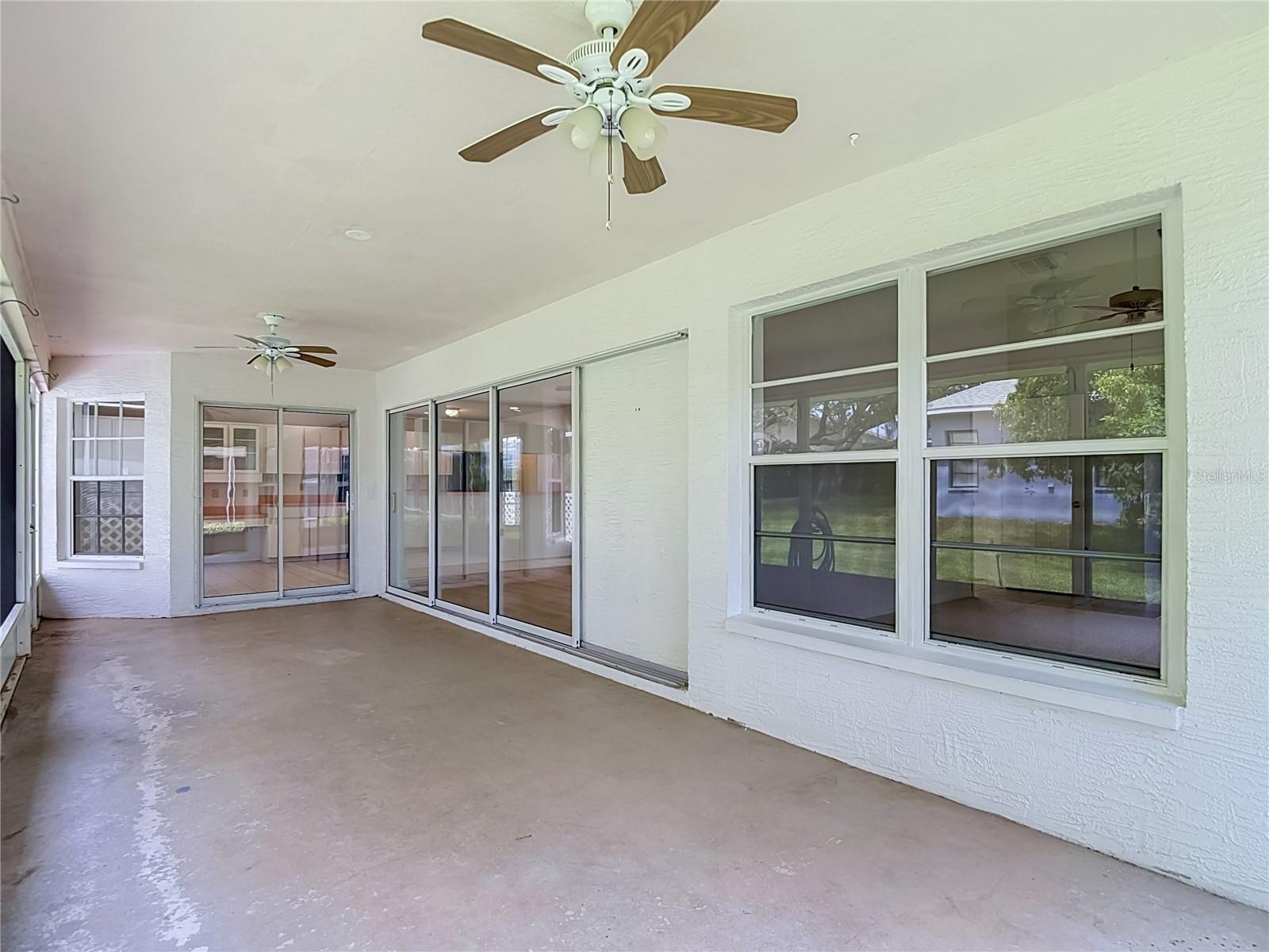 13827 WOODWARD DR — photo 57