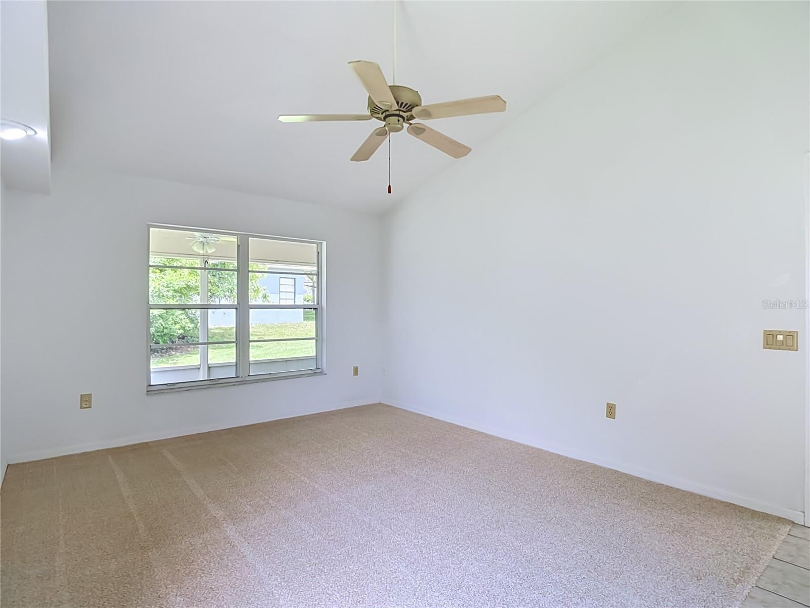 13827 WOODWARD DR — photo 43