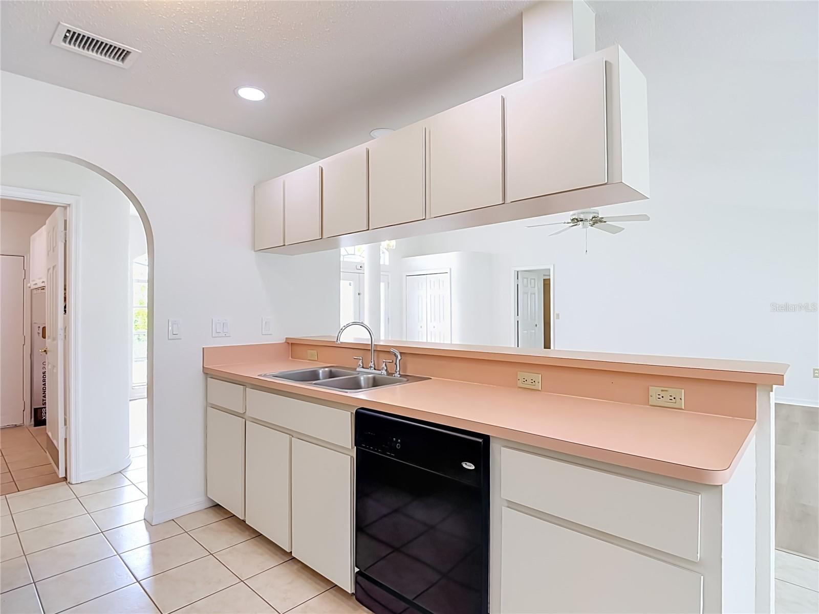 13827 WOODWARD DR — photo 14