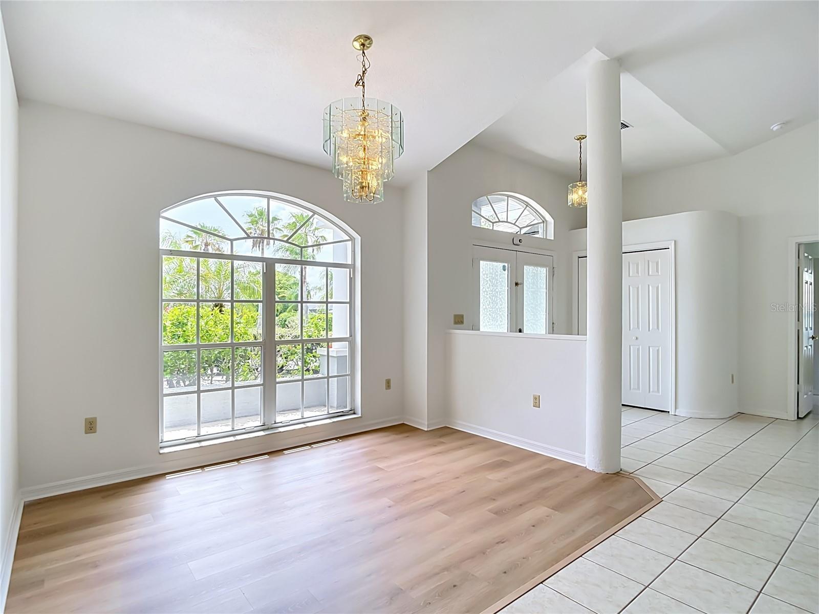 13827 WOODWARD DR — photo 9