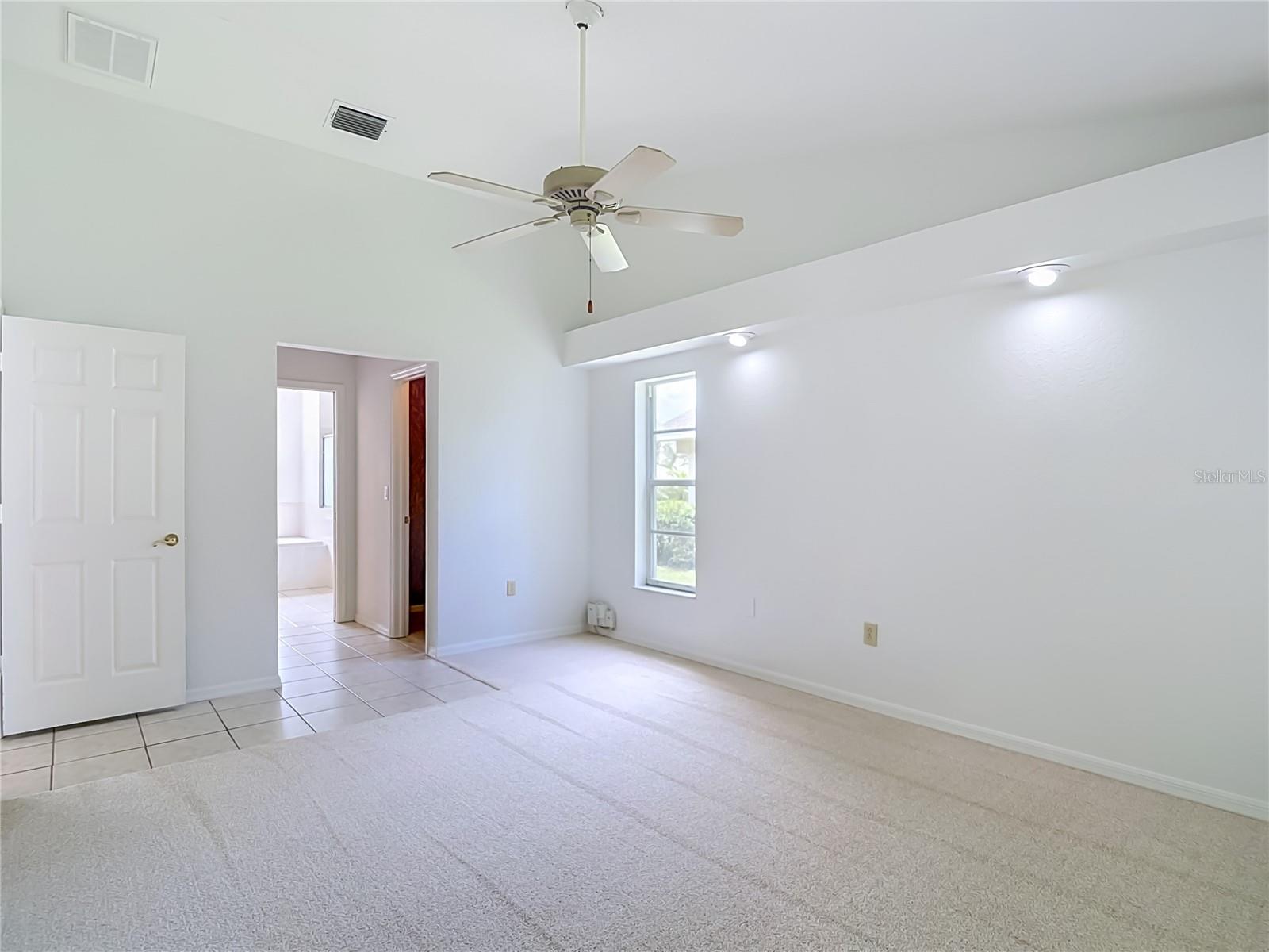 13827 WOODWARD DR — photo 41