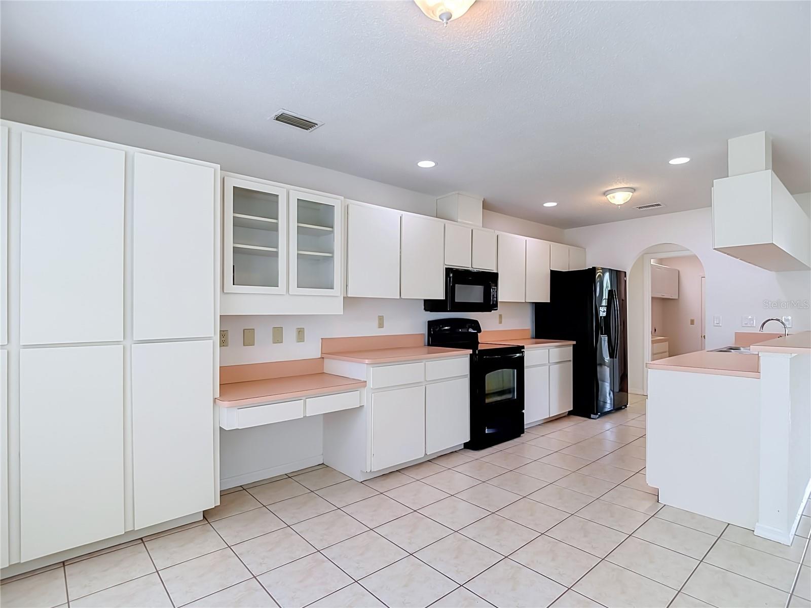 13827 WOODWARD DR — photo 18