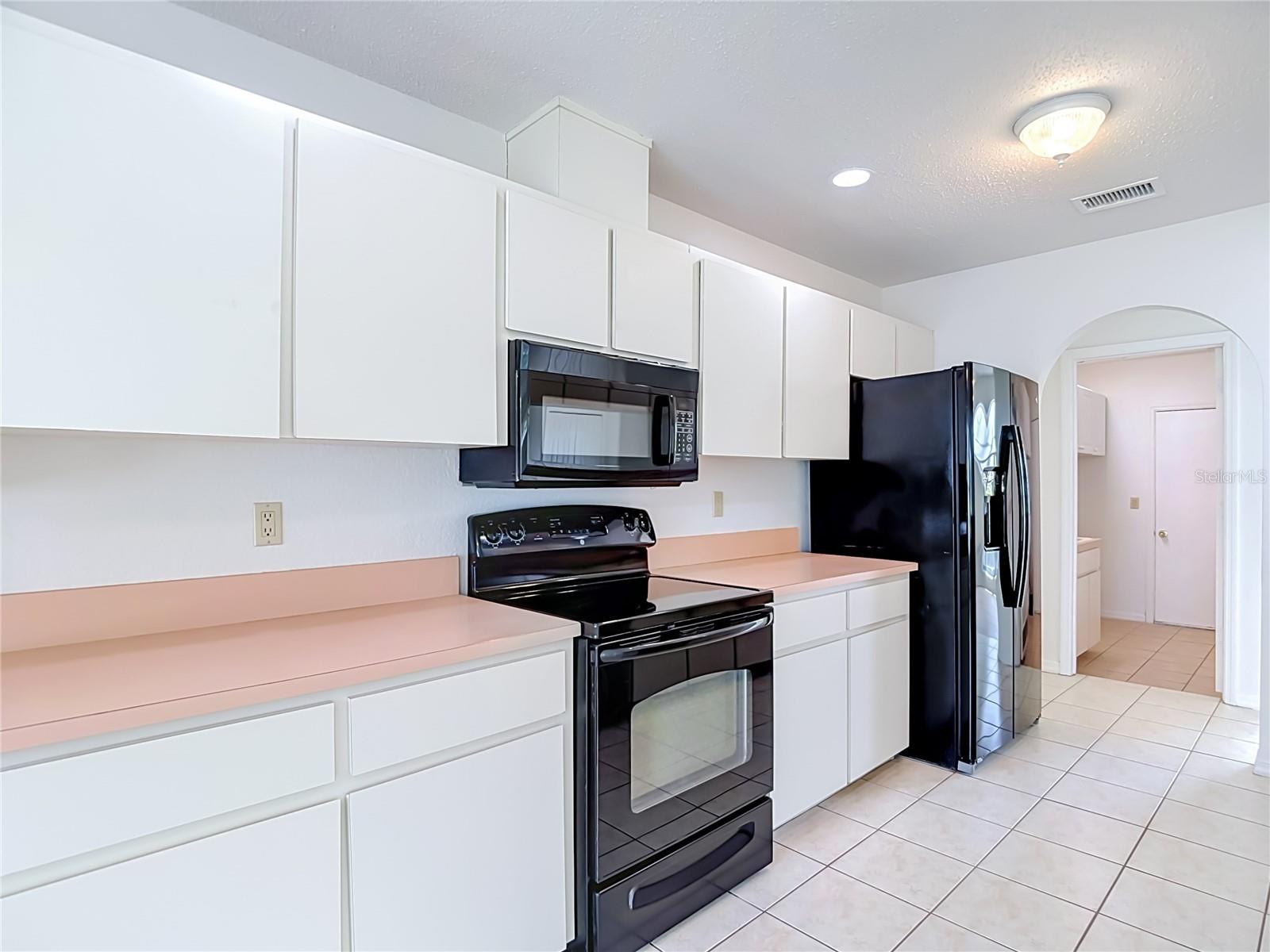 13827 WOODWARD DR — photo 13
