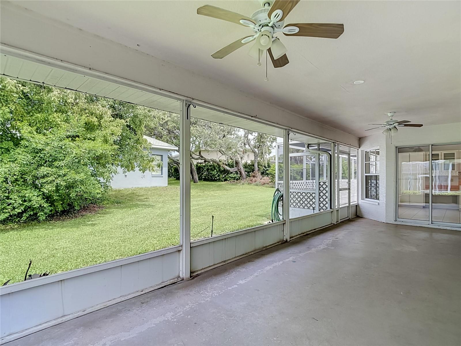 13827 WOODWARD DR — photo 56