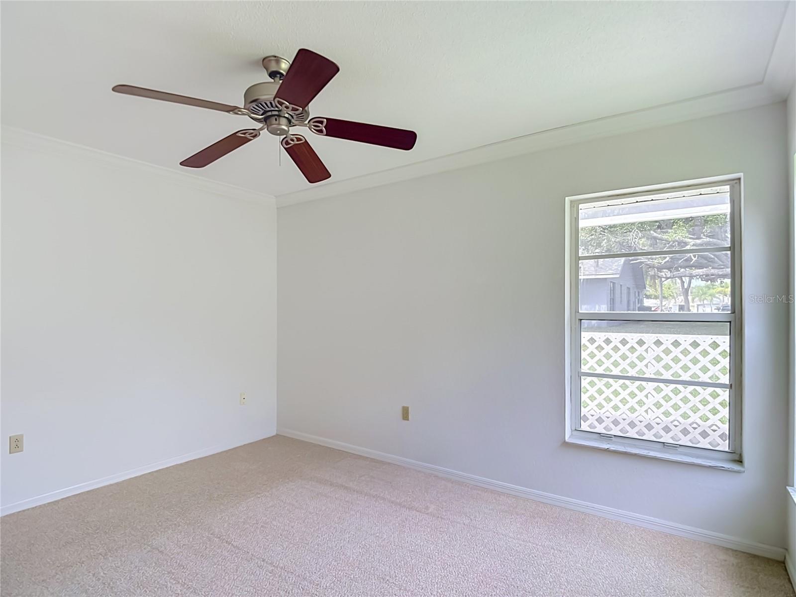 13827 WOODWARD DR — photo 29