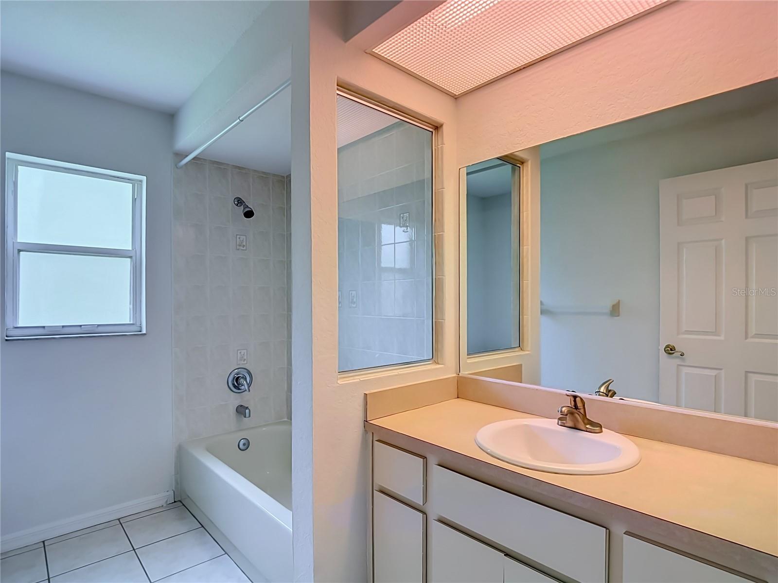 13827 WOODWARD DR — photo 36
