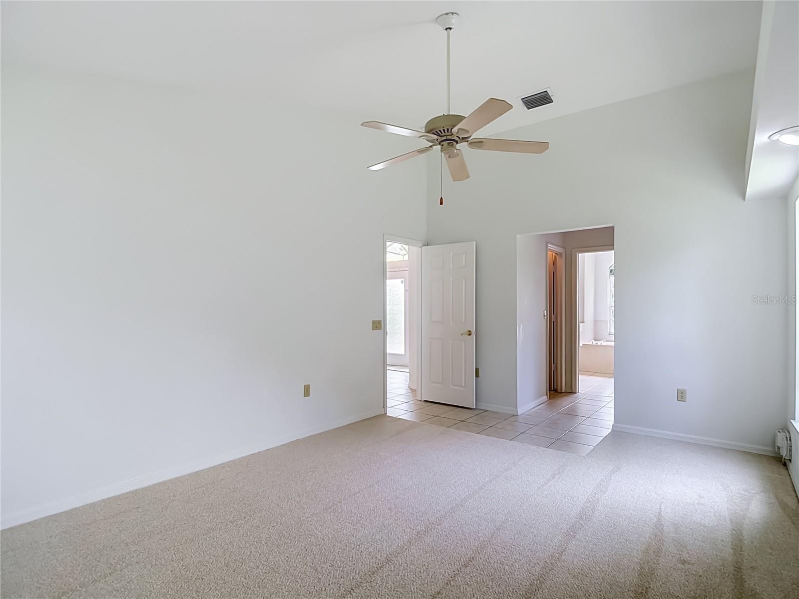 13827 WOODWARD DR — photo 42