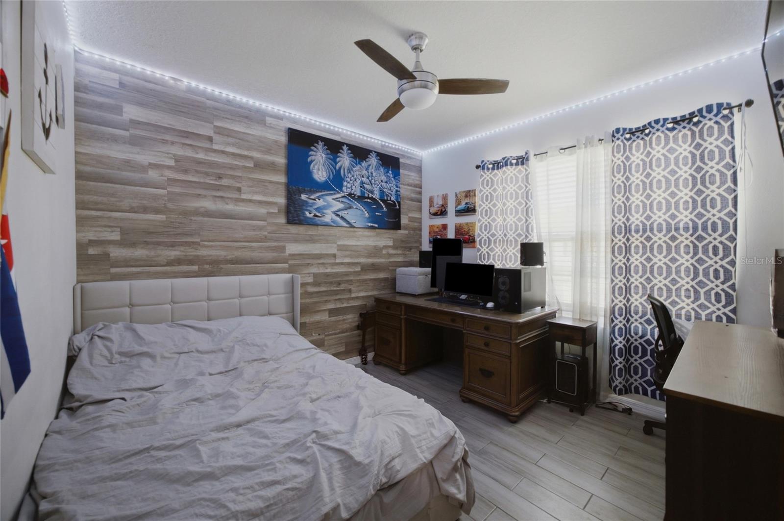 2927 LIVING CORAL DR — photo 24