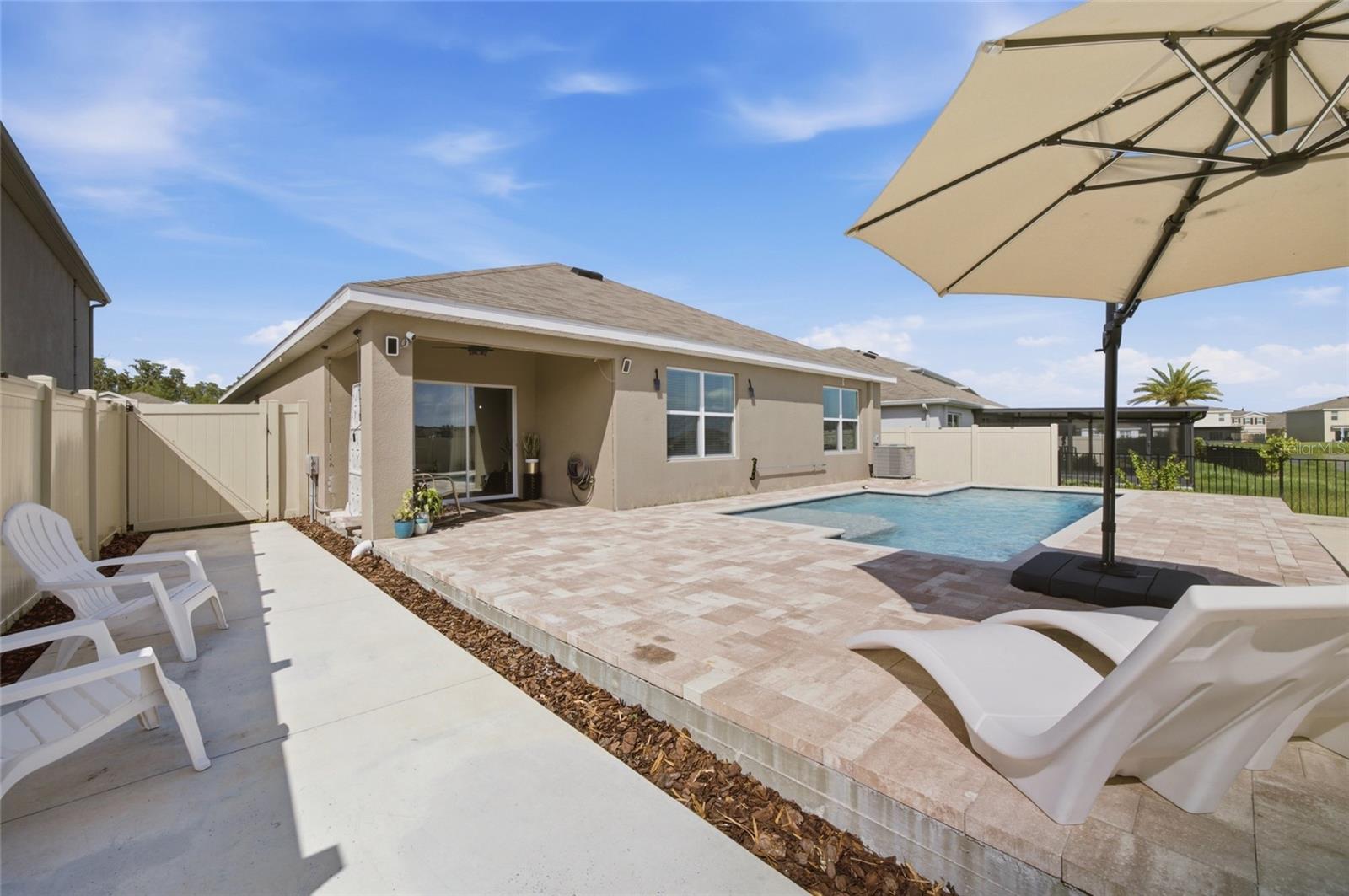 2927 LIVING CORAL DR — photo 36