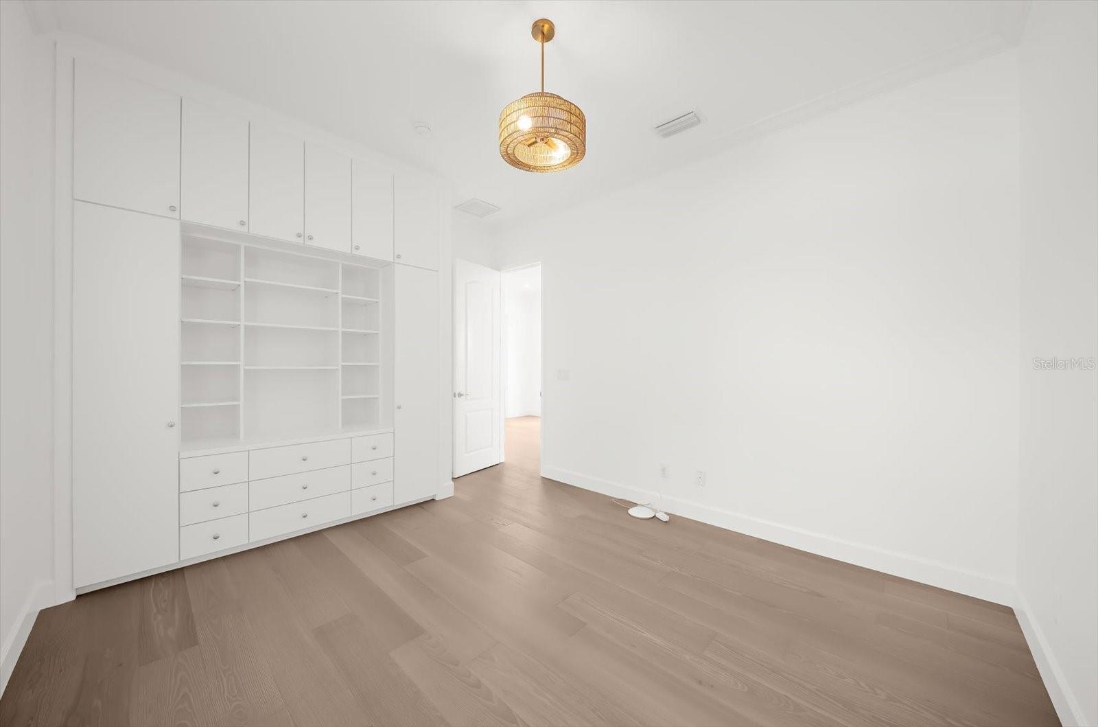 1700 OYSTER POINT WAY — photo 37