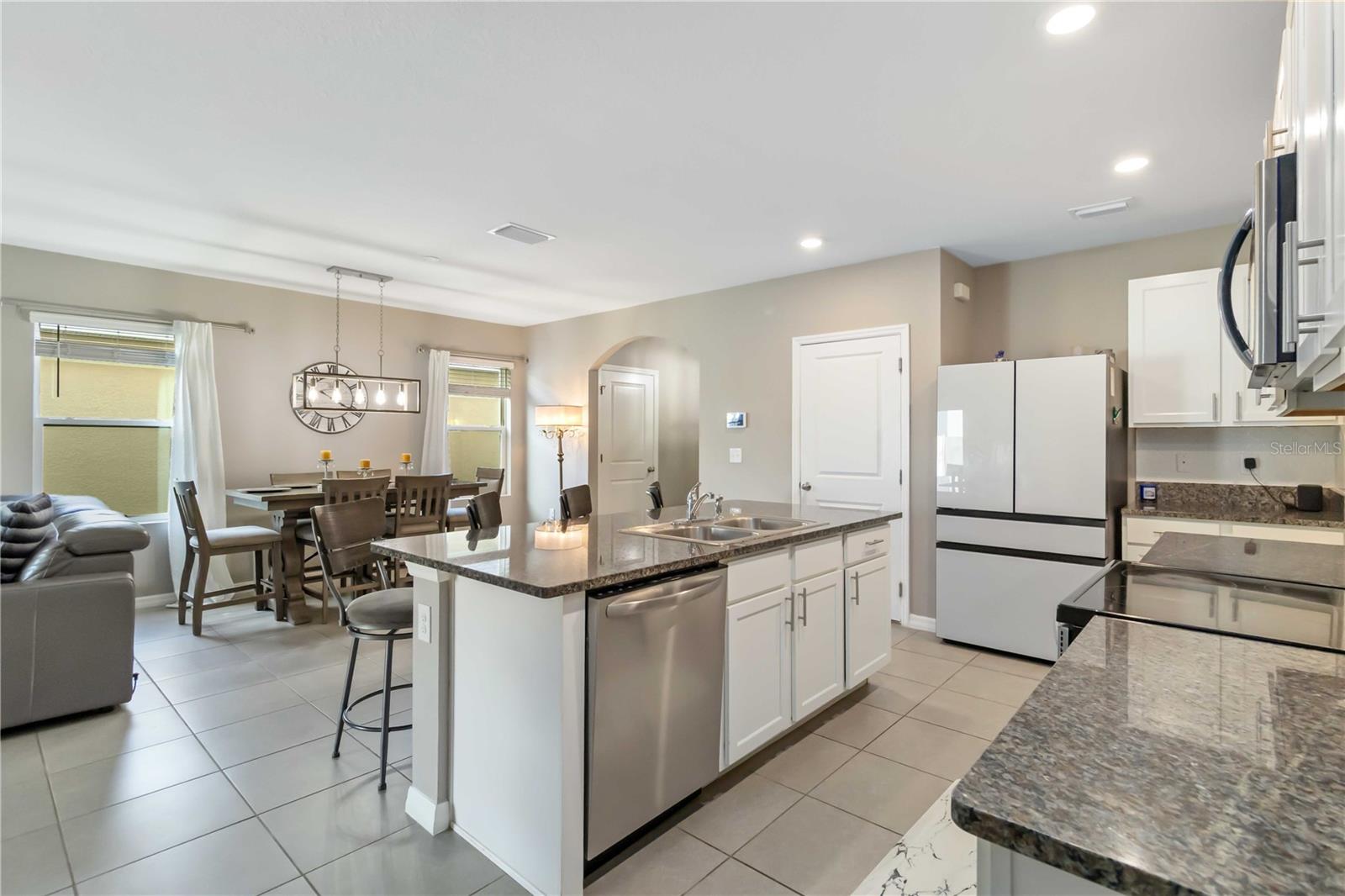5904 SILVER SAGE WAY — photo 9