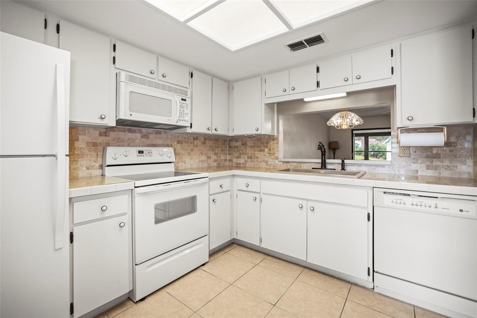 2556 ROYAL PINES CIR #13-C — photo 8