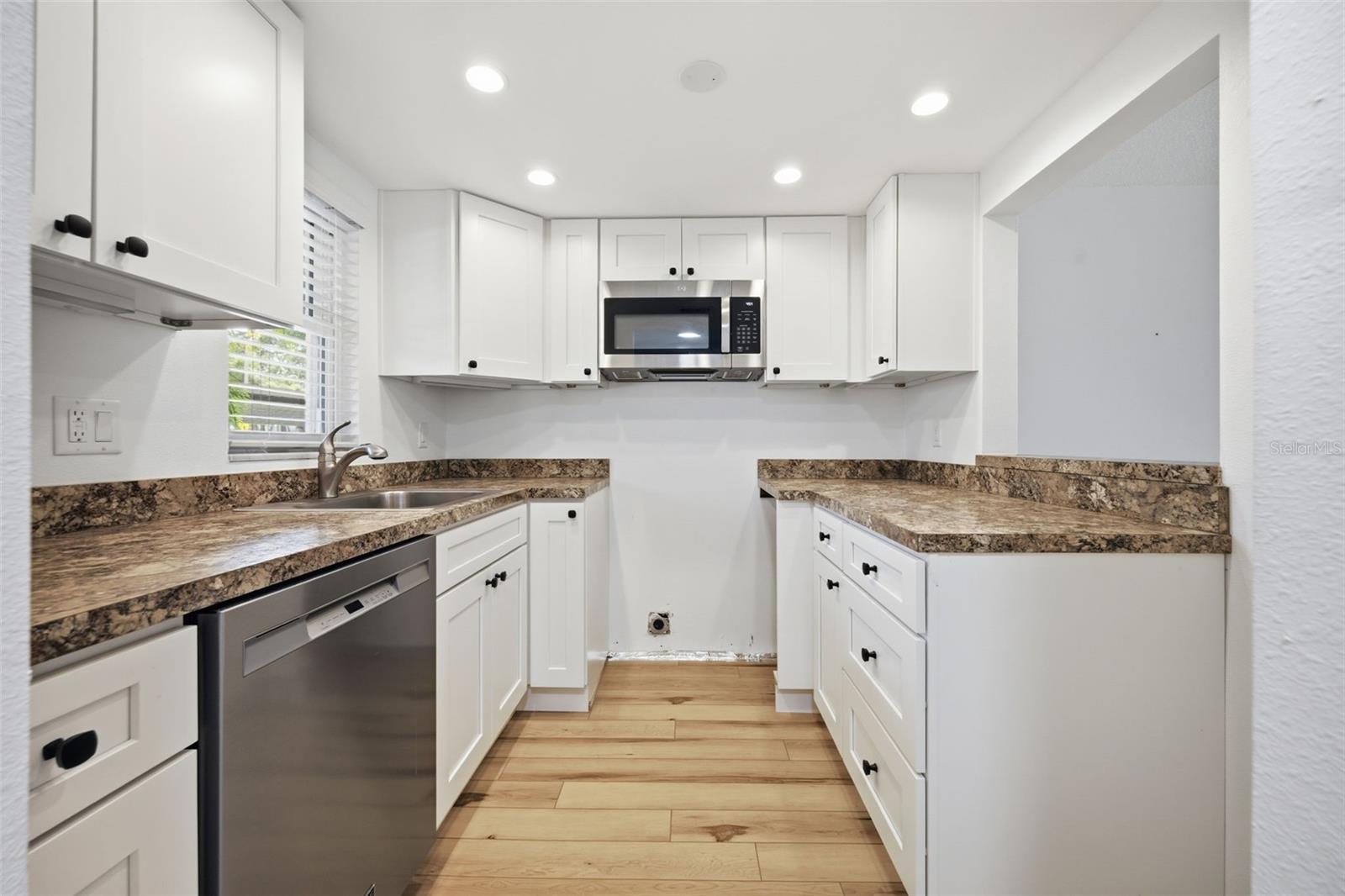 4555 MARINE PKWY #106 — photo 8