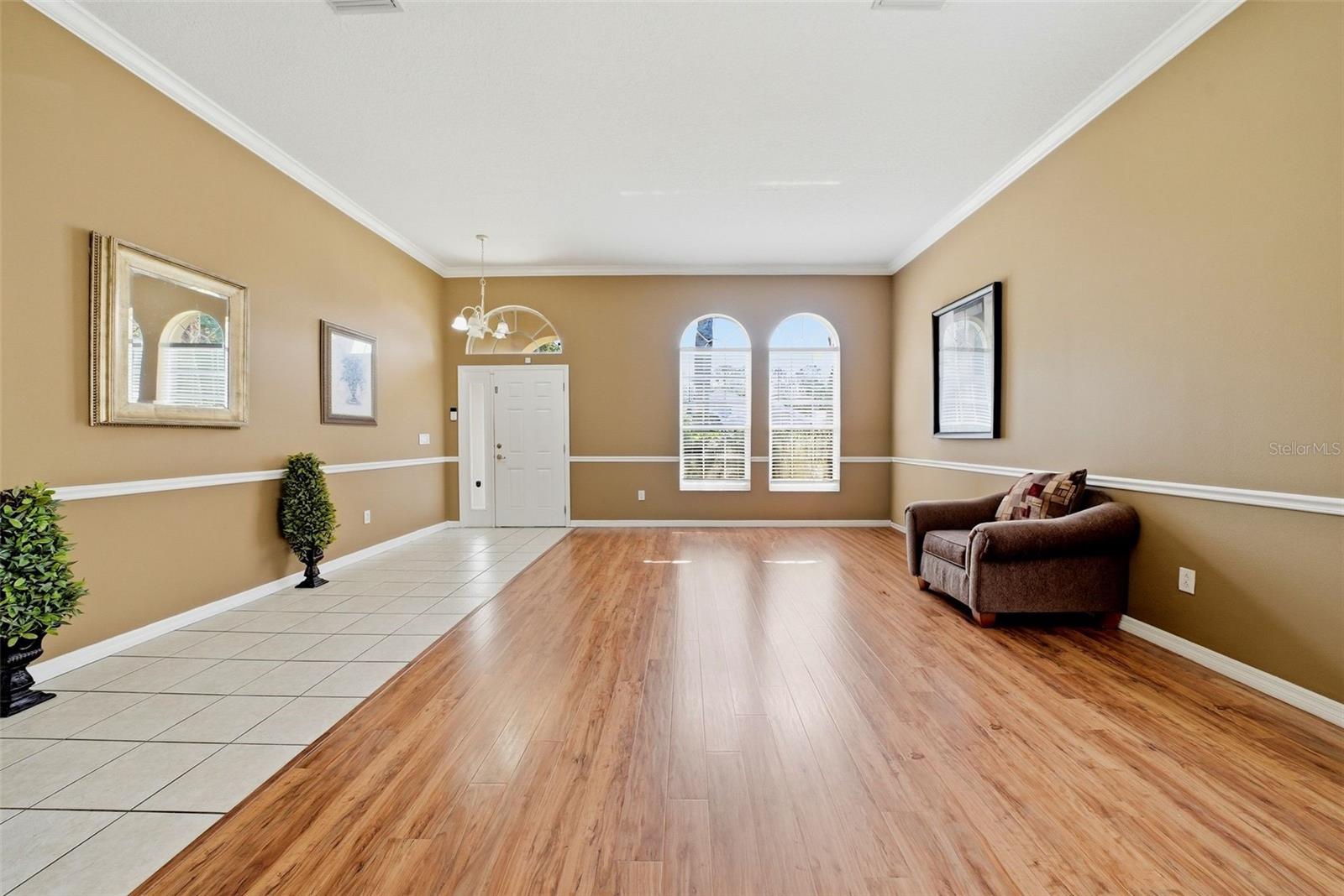 5553 BRADDOCK DR — photo 8
