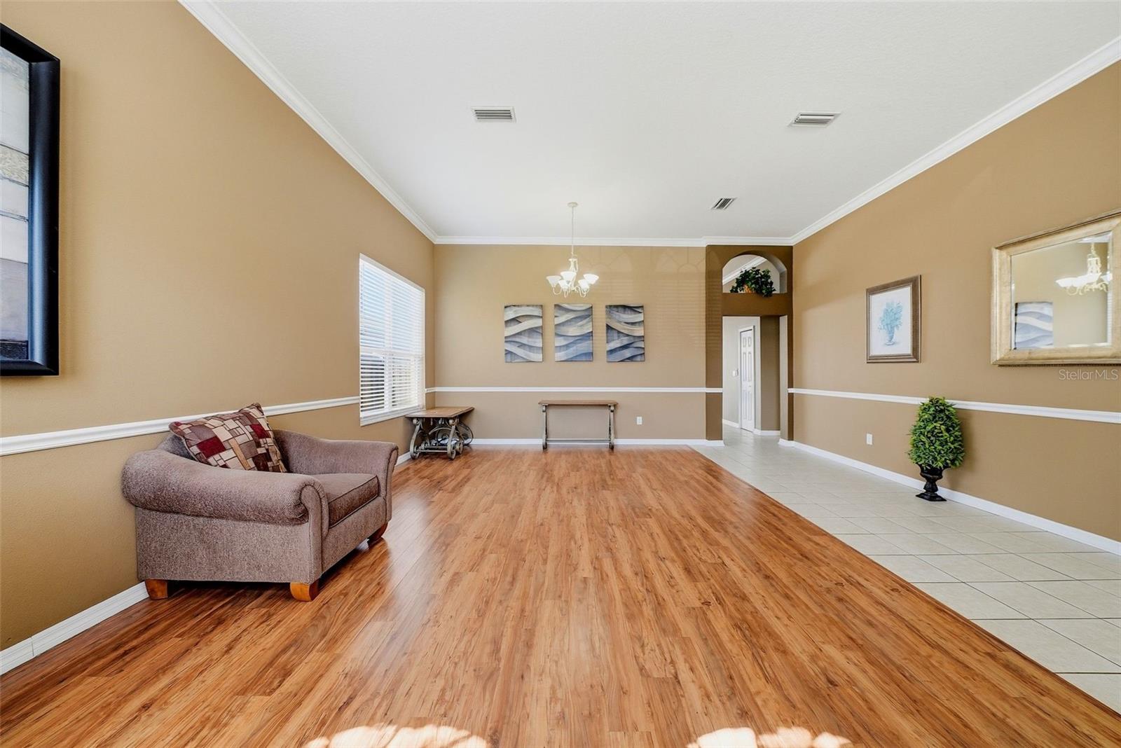 5553 BRADDOCK DR — photo 10