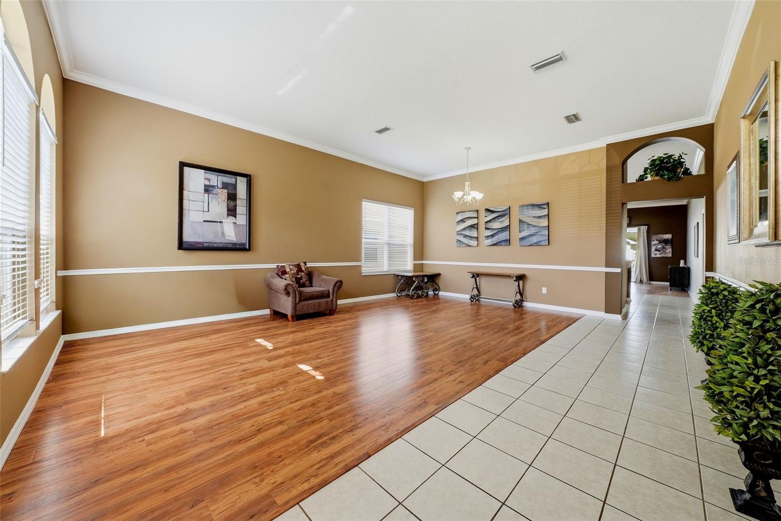 5553 BRADDOCK DR — photo 11