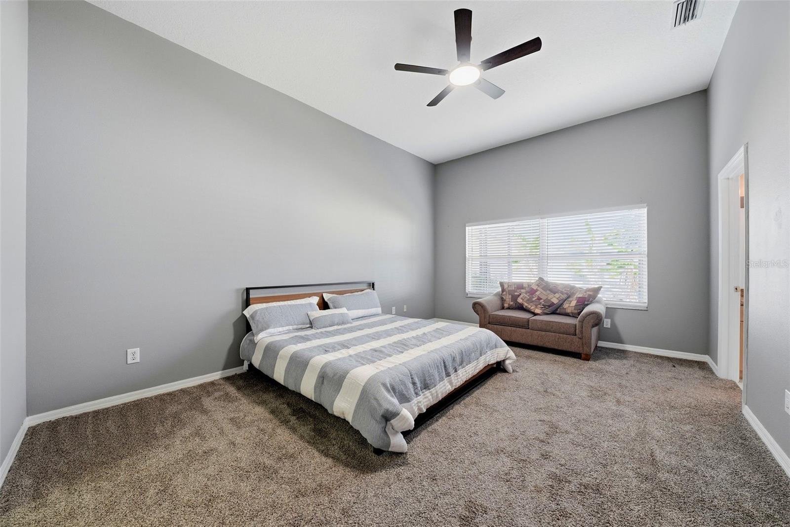 5553 BRADDOCK DR — photo 26
