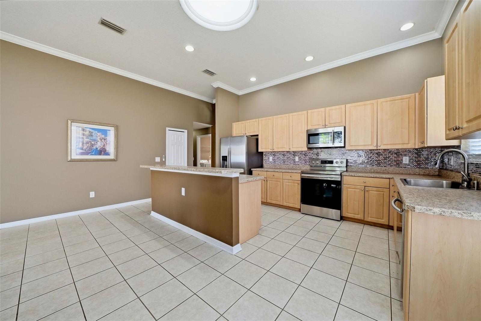 5553 BRADDOCK DR — photo 13