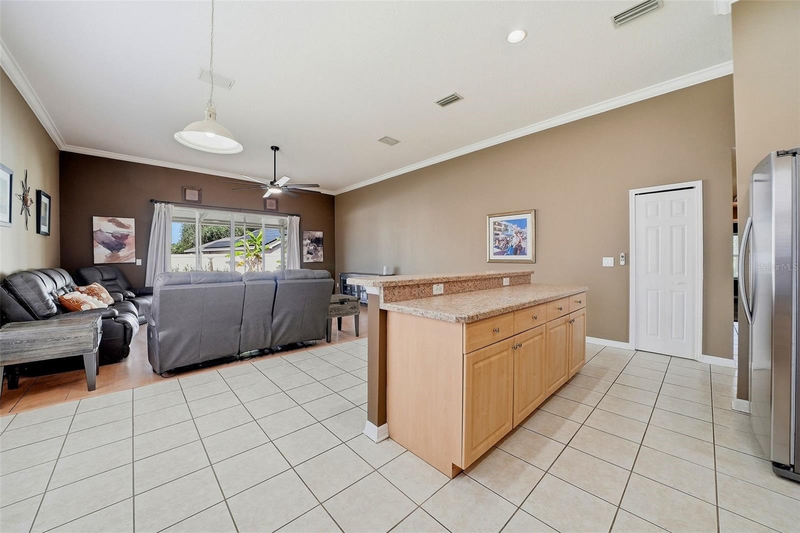 5553 BRADDOCK DR — photo 17
