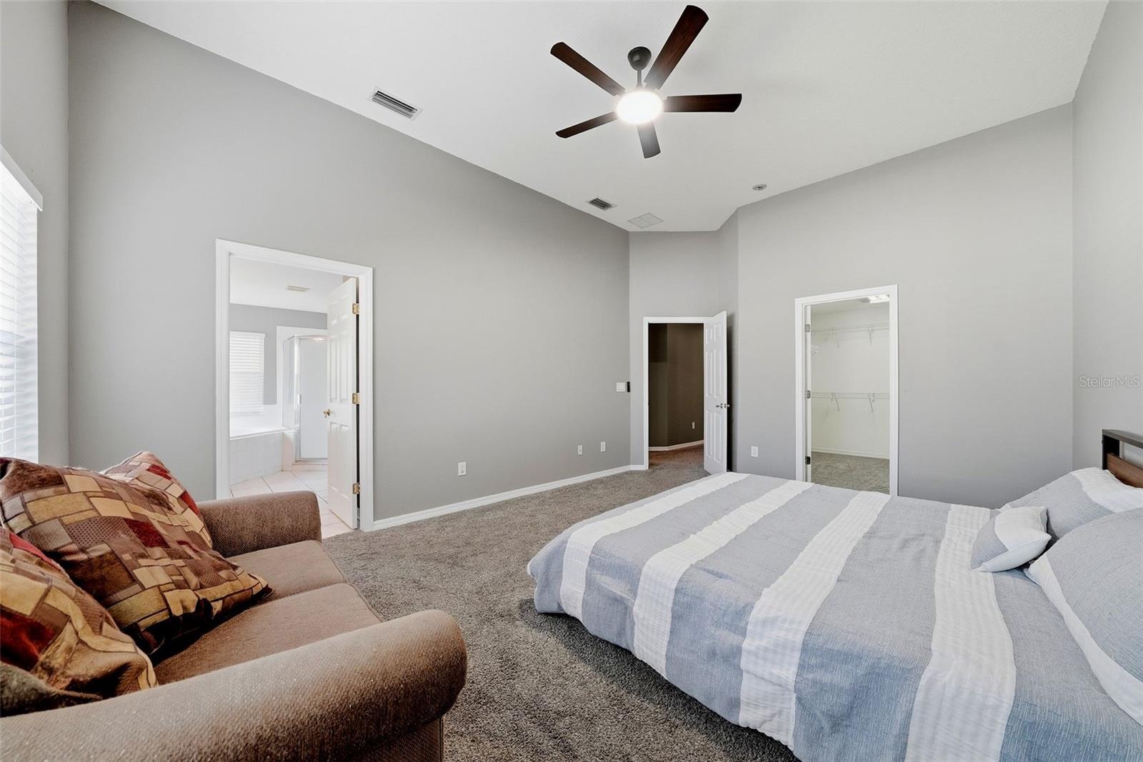 5553 BRADDOCK DR — photo 24