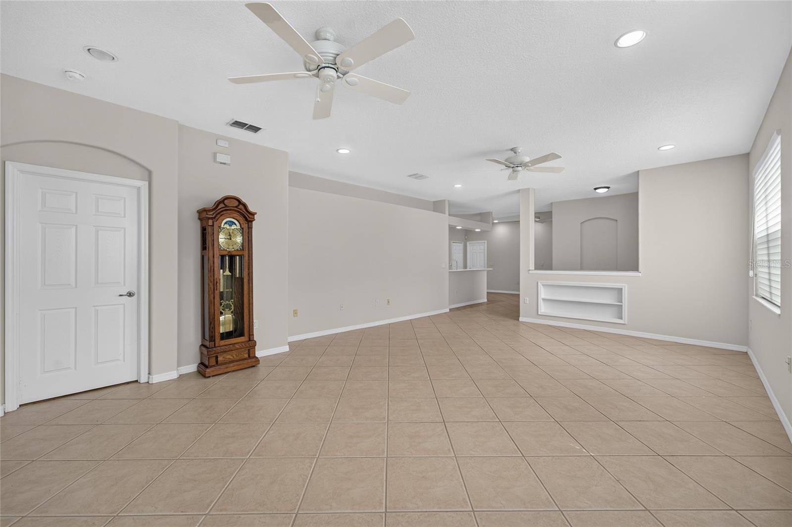 20931 DIAMONTE DR — photo 16