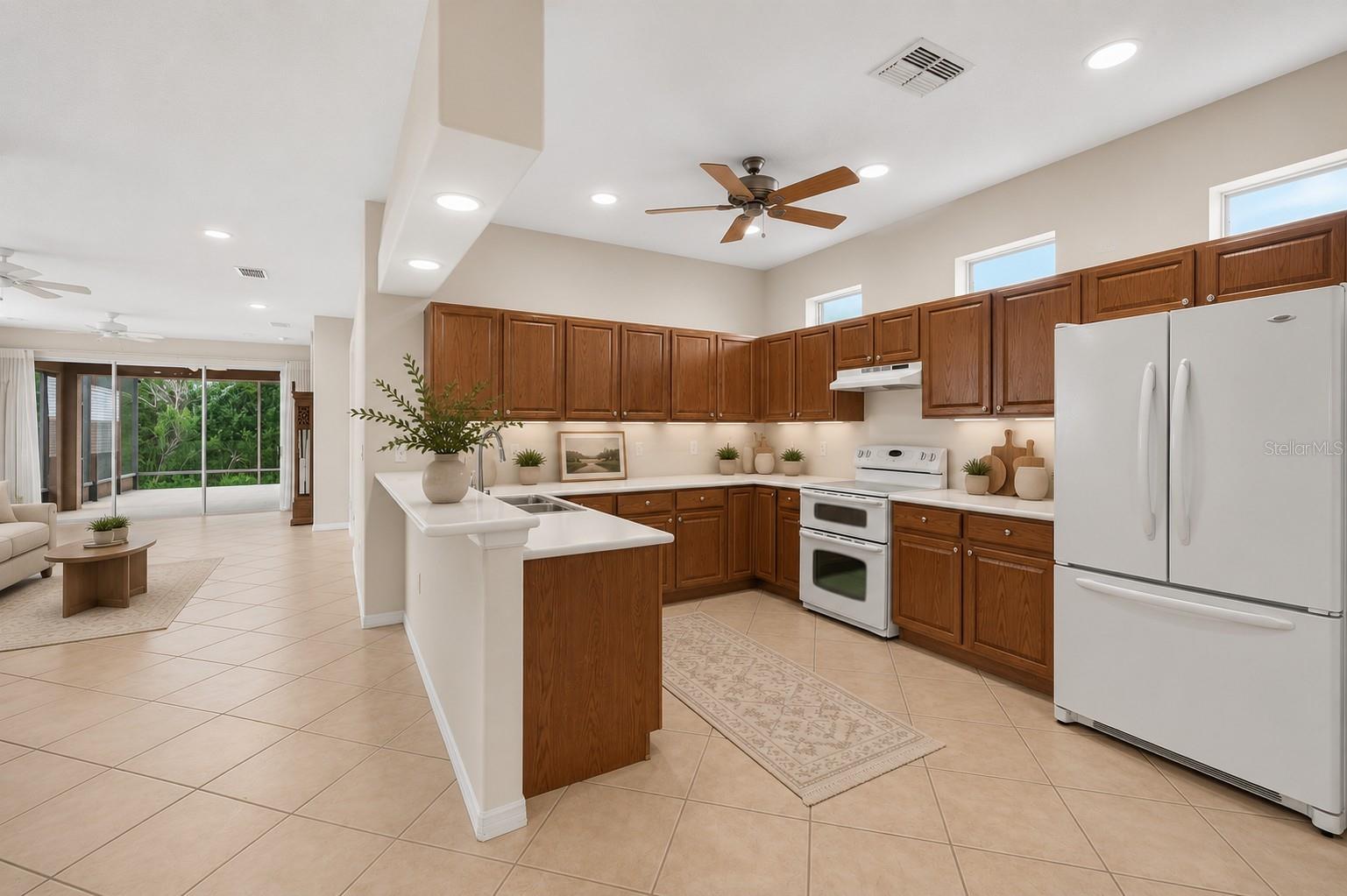 20931 DIAMONTE DR — photo 3