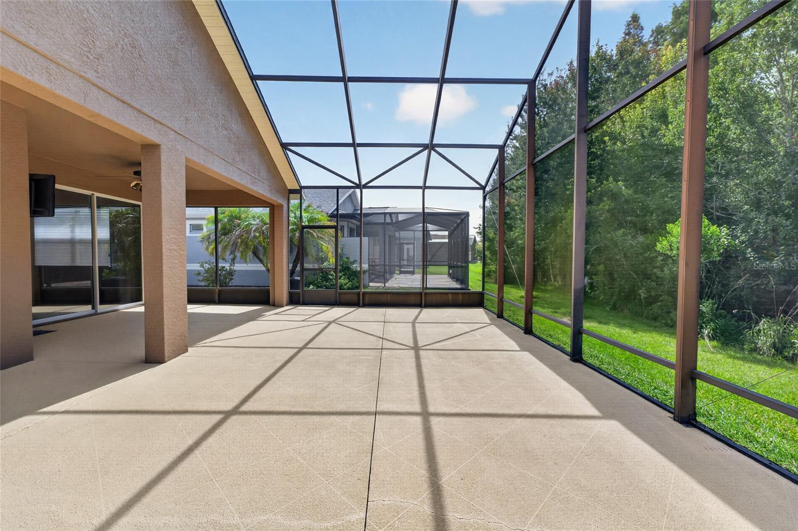 20931 DIAMONTE DR — photo 59